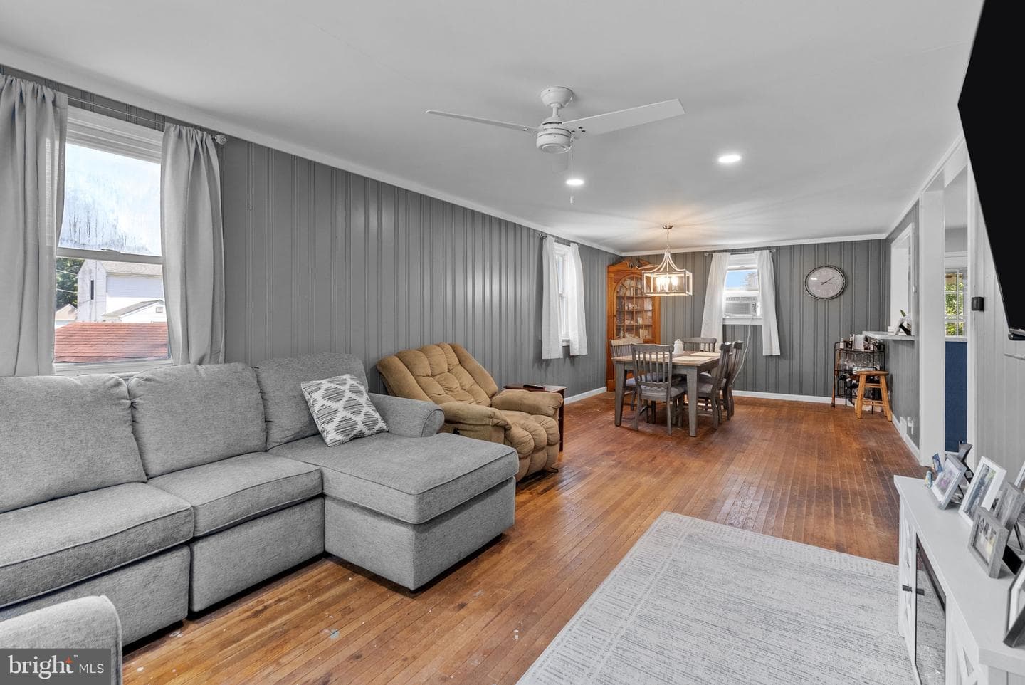 612 Brook Street photo 4