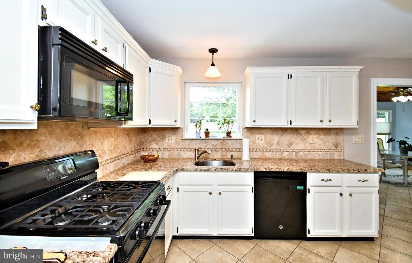 19 Firethorn Drive photo 10