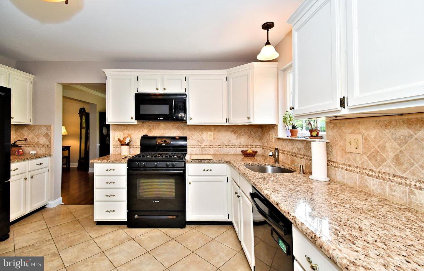 19 Firethorn Drive photo 12