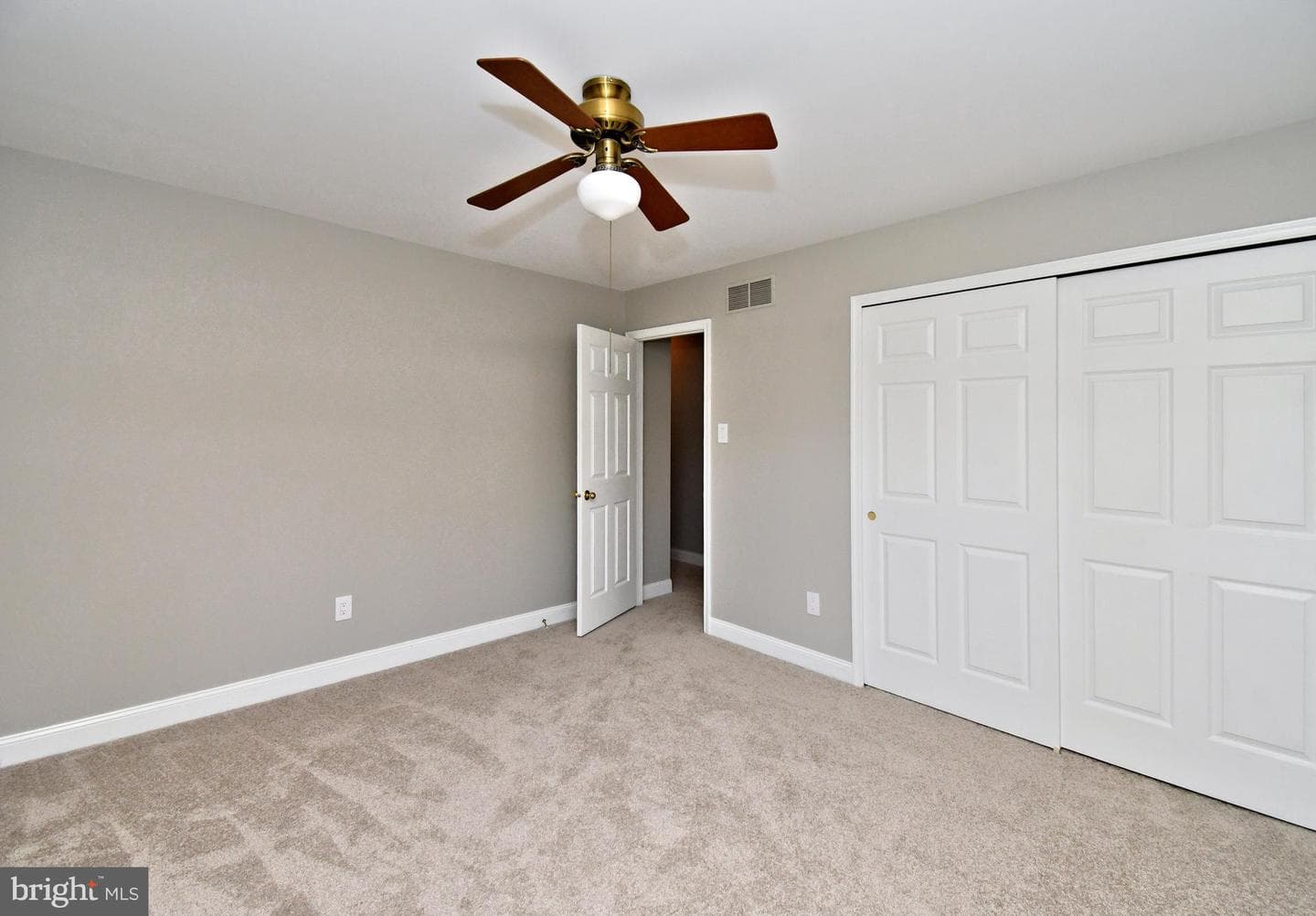 19 Firethorn Drive photo 35