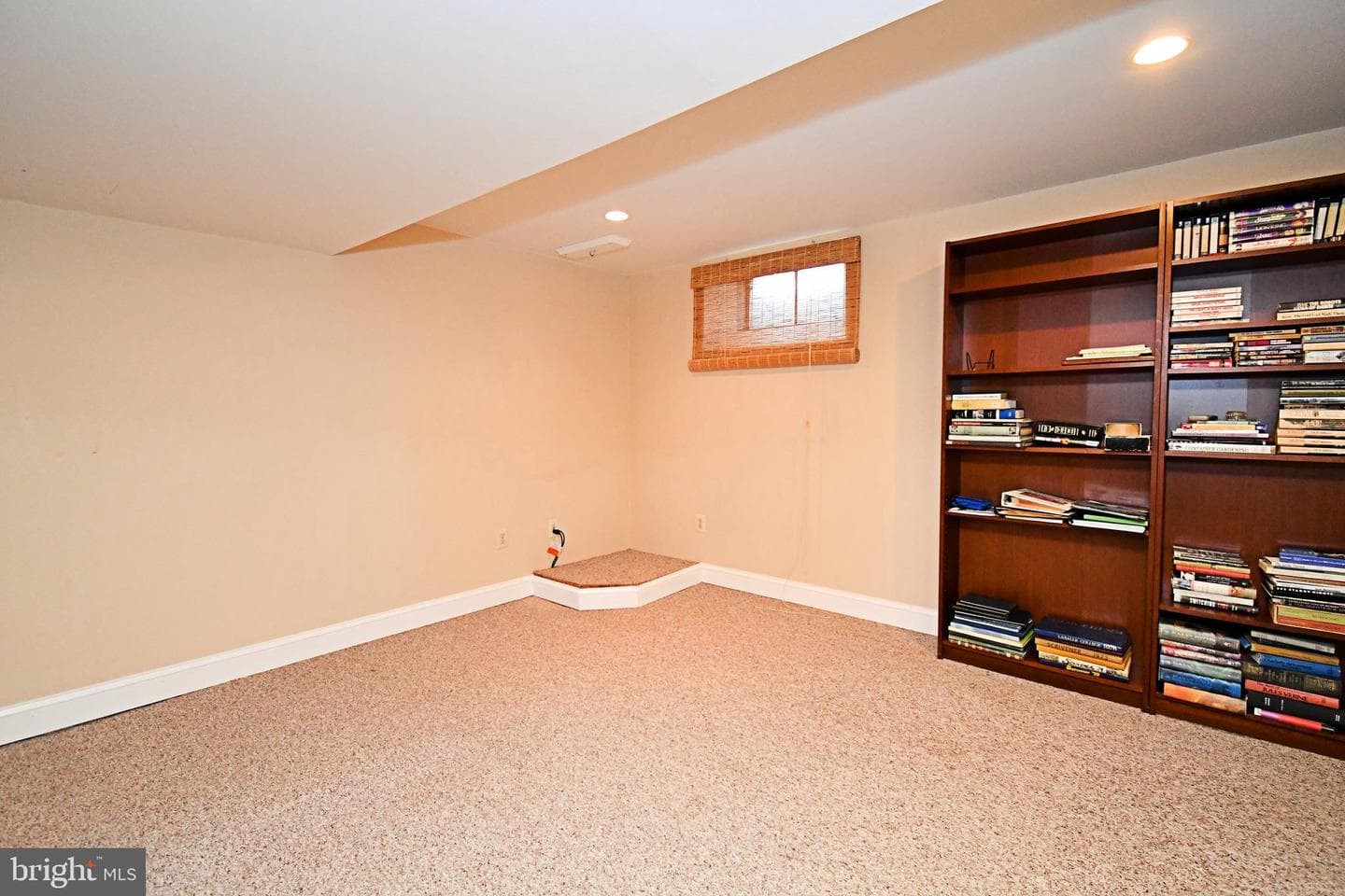 19 Firethorn Drive photo 39