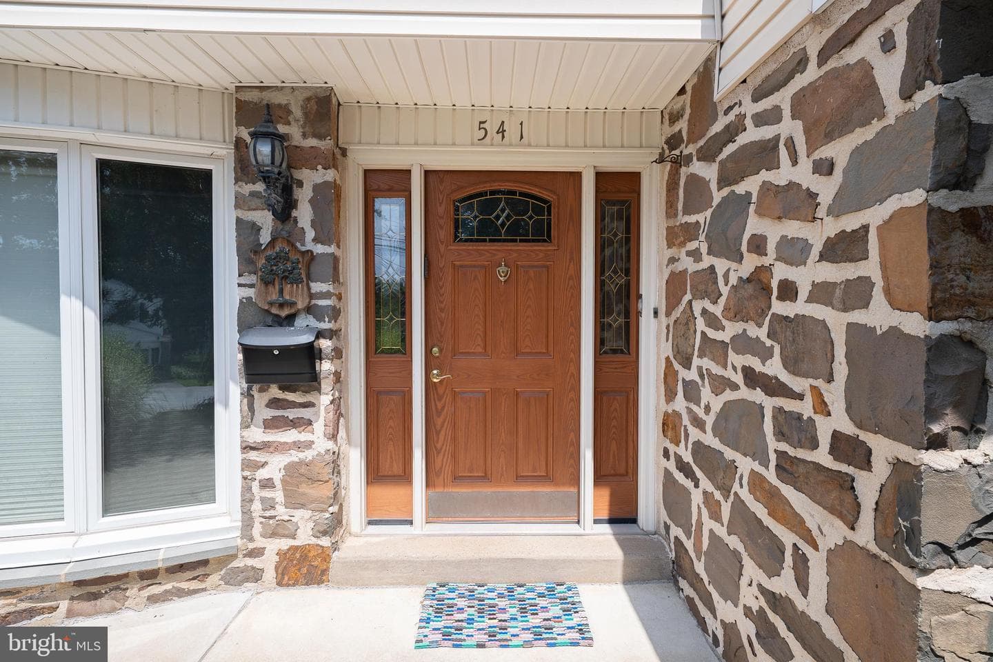 541 Cedar Drive photo 2