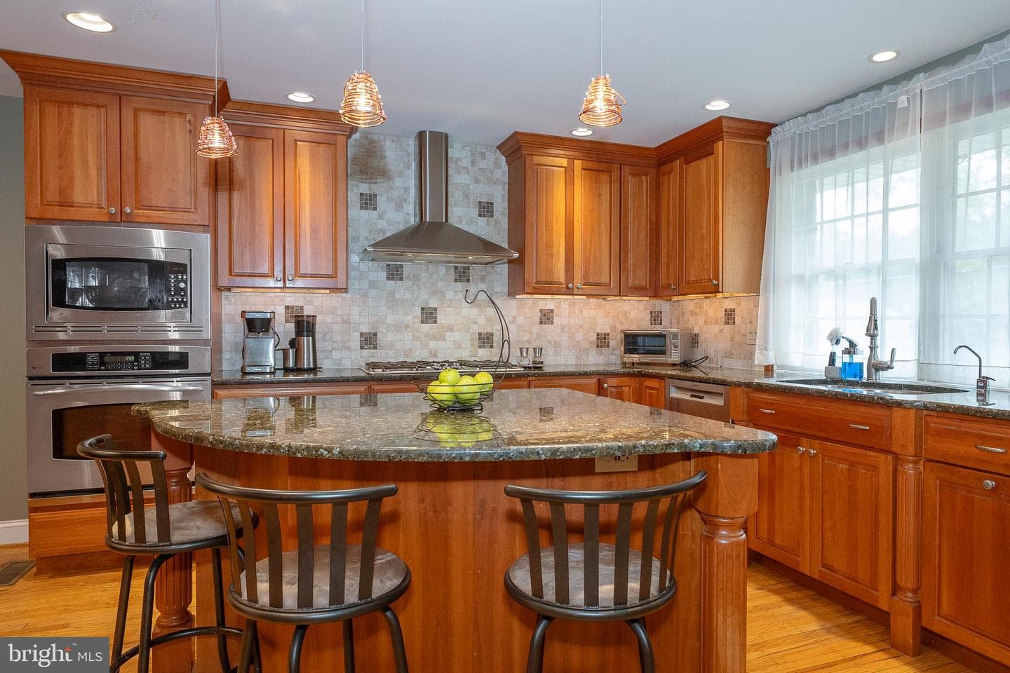 541 Cedar Drive photo 3