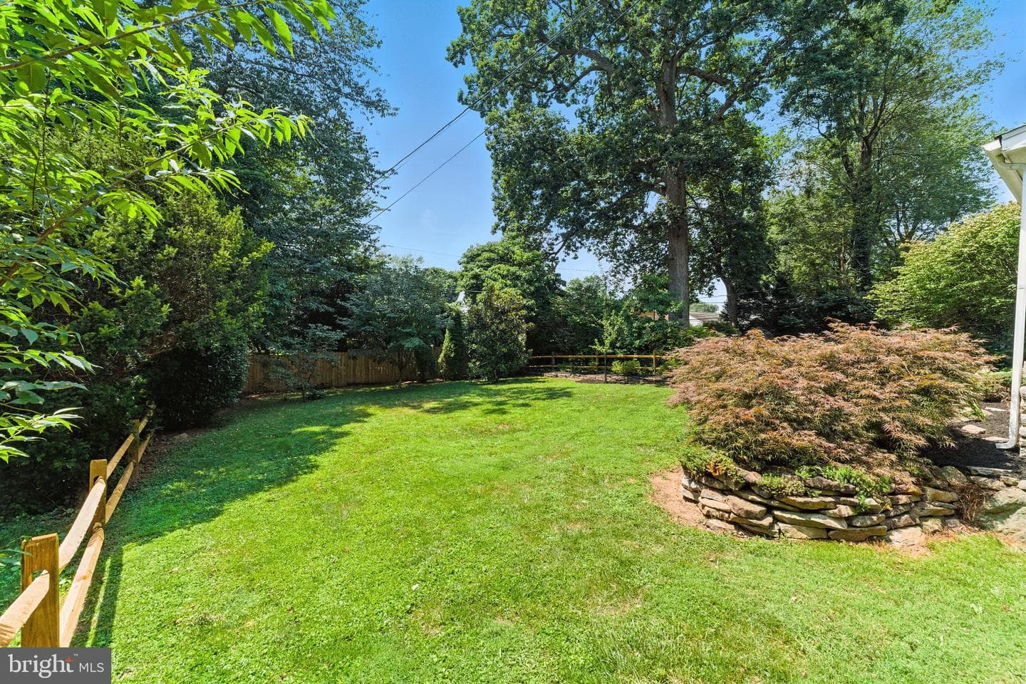 520 Twin Oaks Drive photo 33