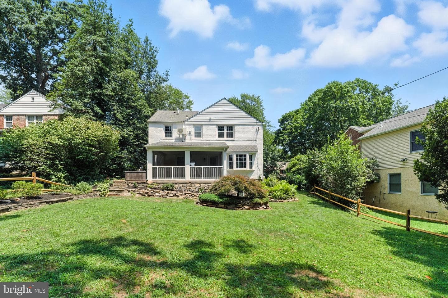 520 Twin Oaks Drive photo 34