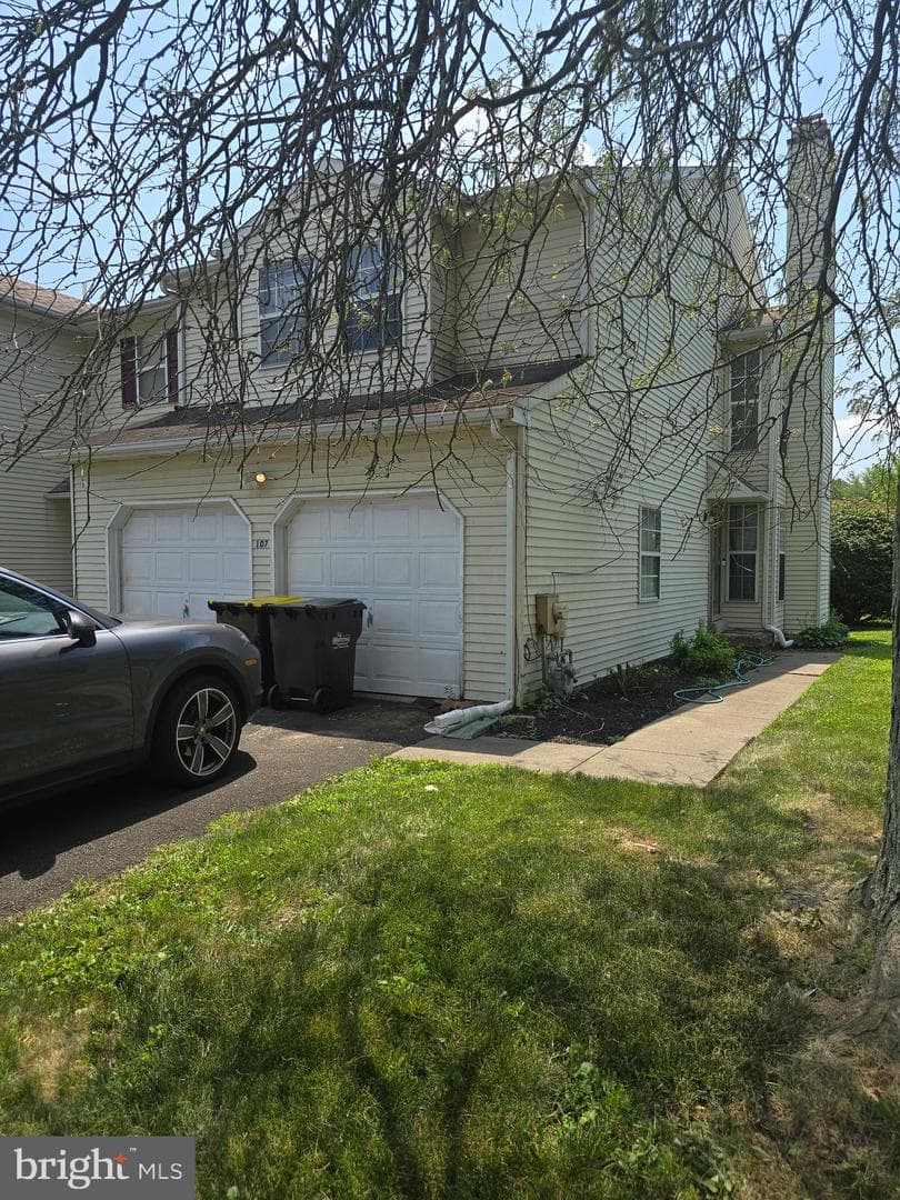 107 Jonathan Drive photo 1