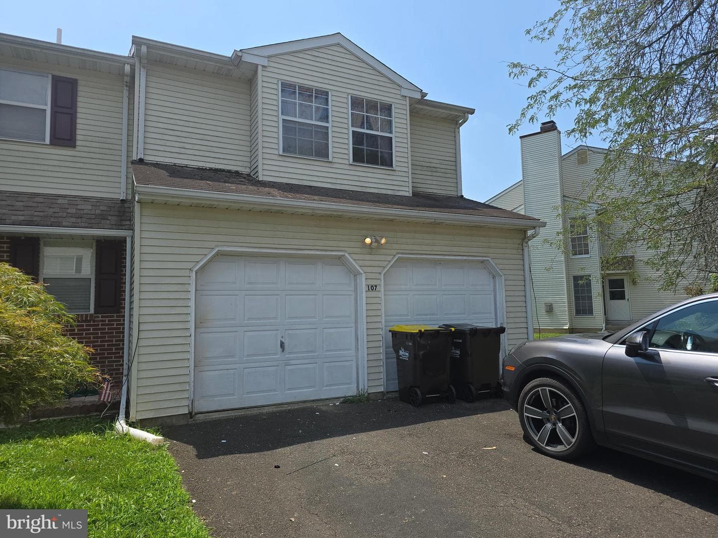 107 Jonathan Drive photo 3