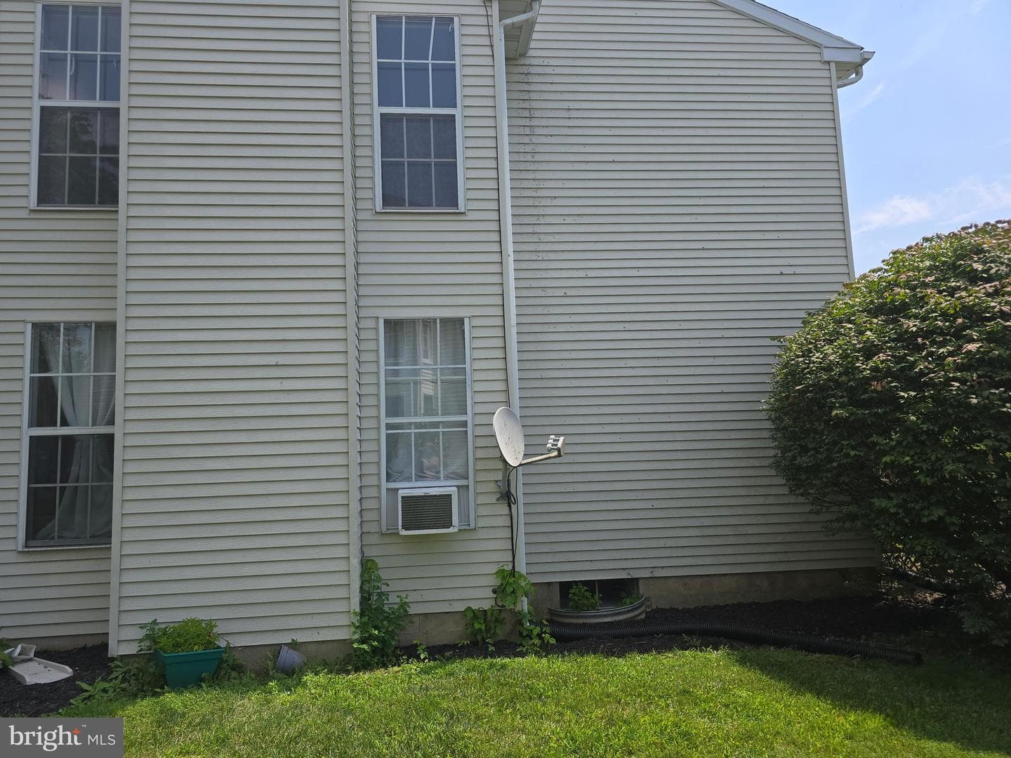 107 Jonathan Drive photo 5