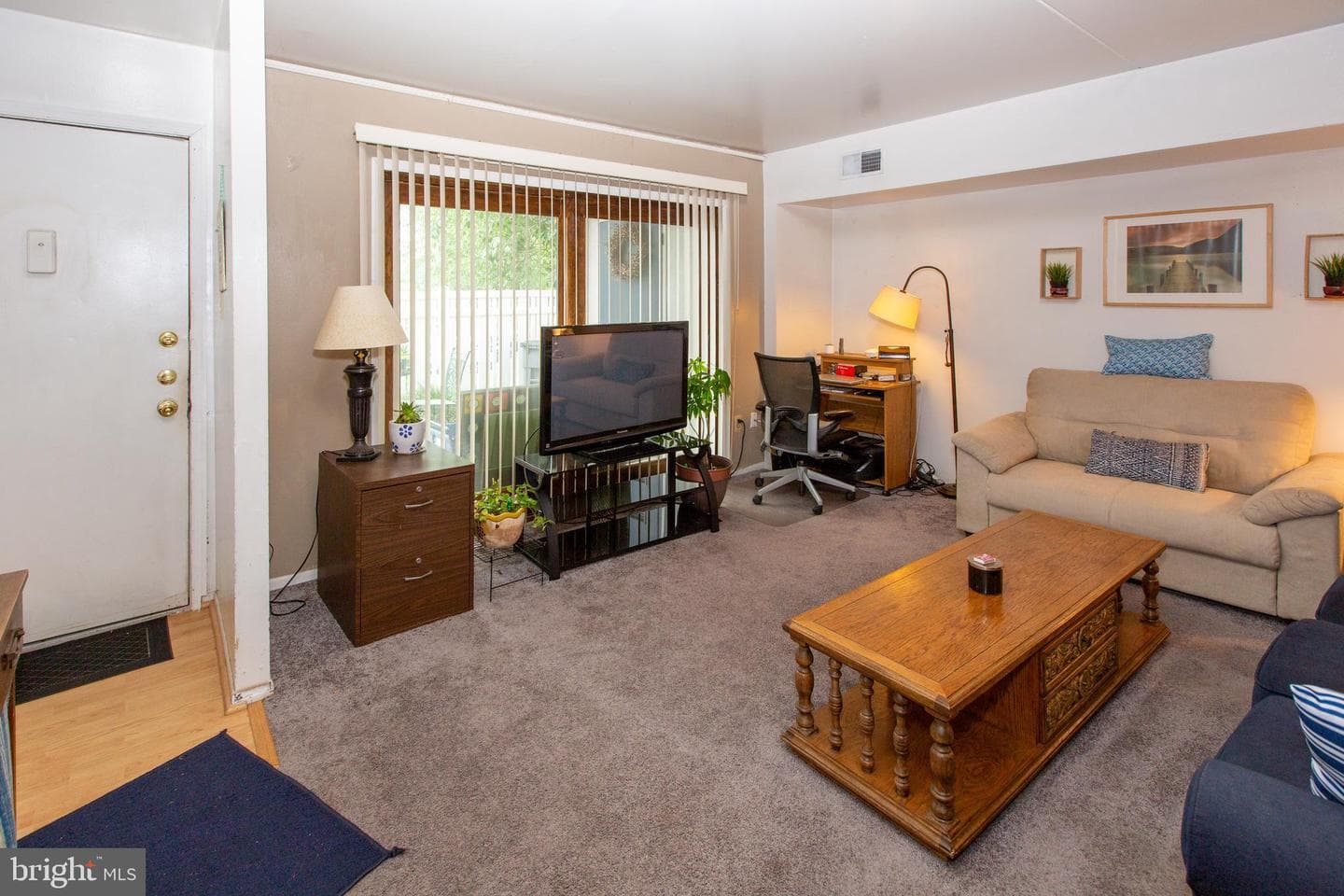 210 Stony Way photo 2