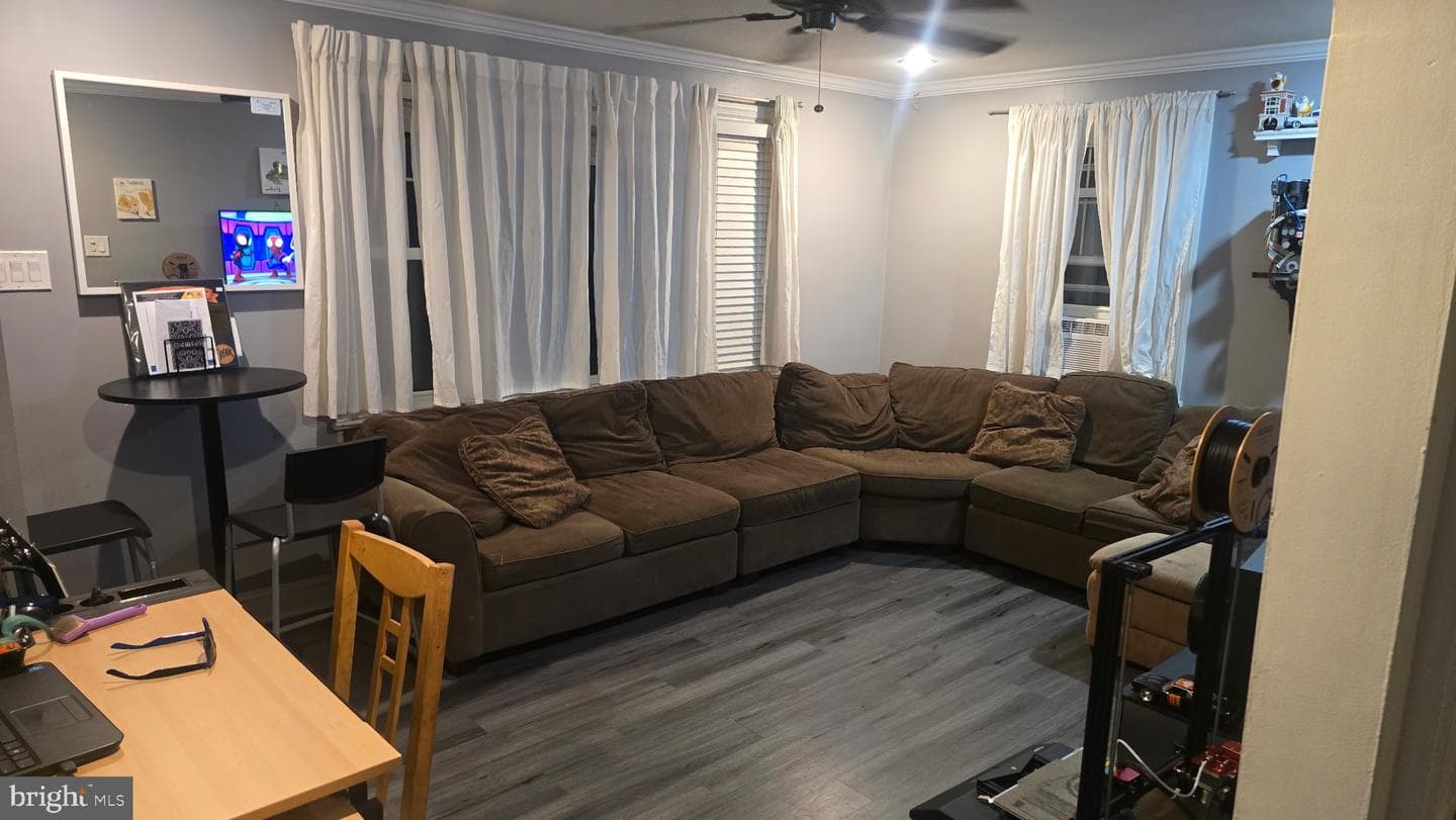 943 Walnut Street photo 10