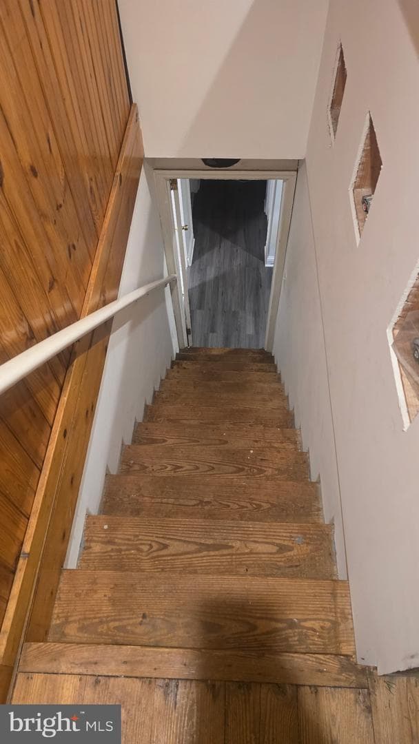 943 Walnut Street photo 14