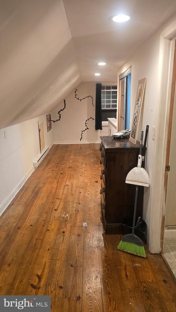 943 Walnut Street photo 16