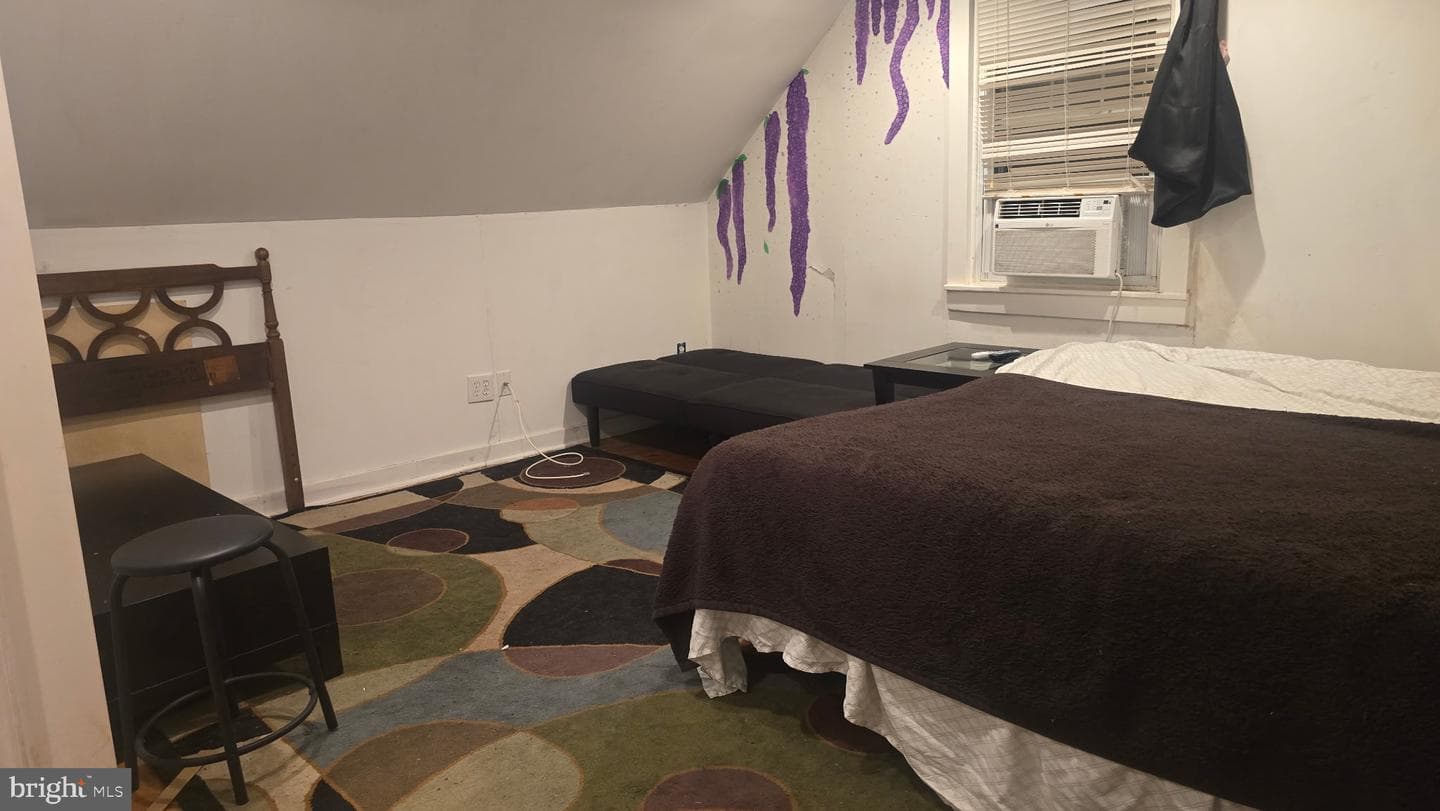 943 Walnut Street photo 18