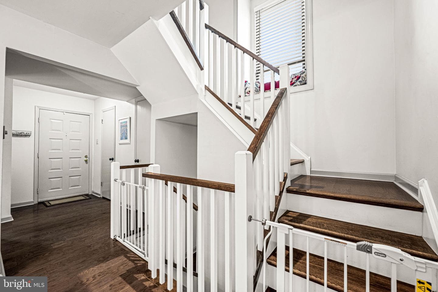 1801 Linden Way photo 9