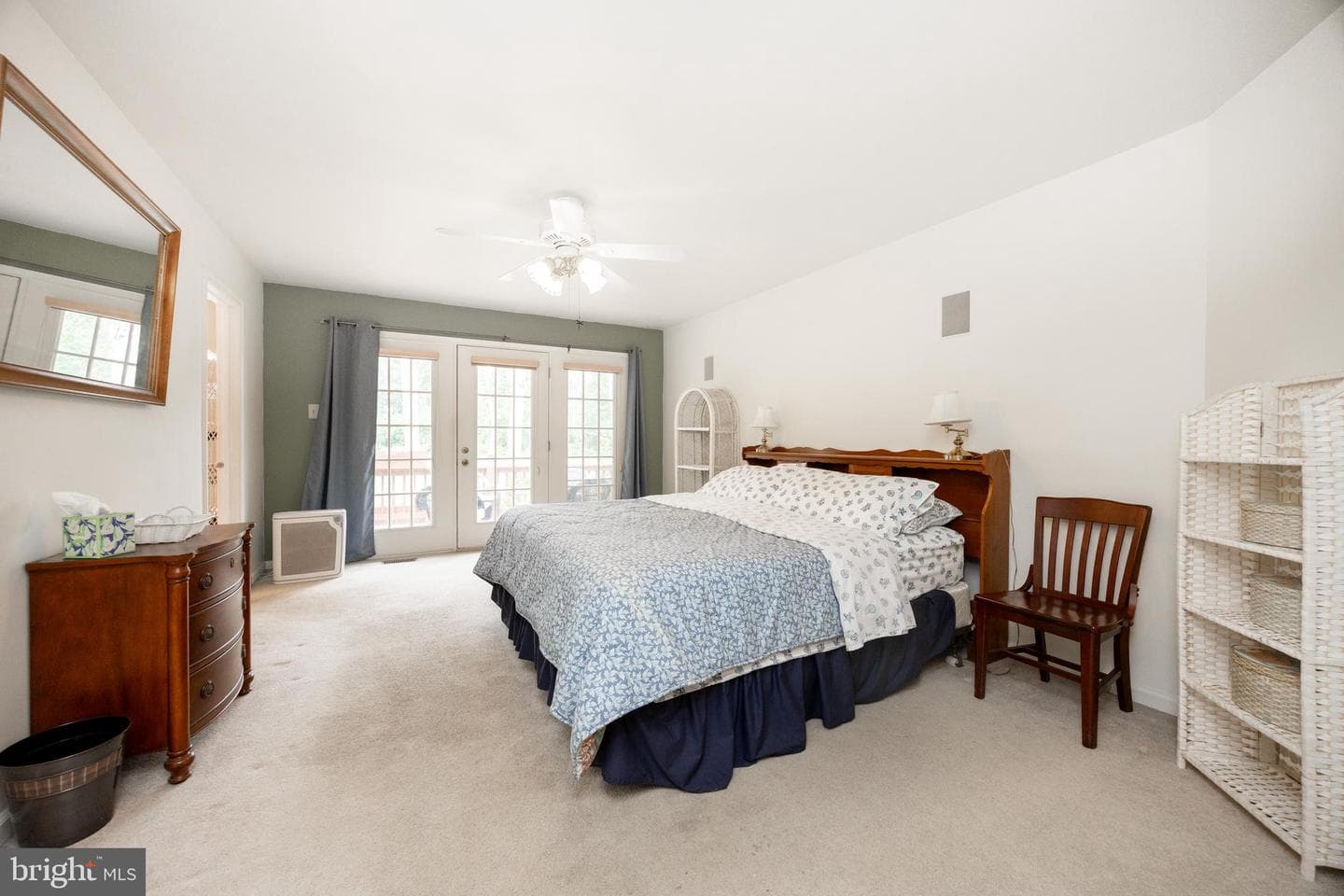 16 Longcross Road photo 24