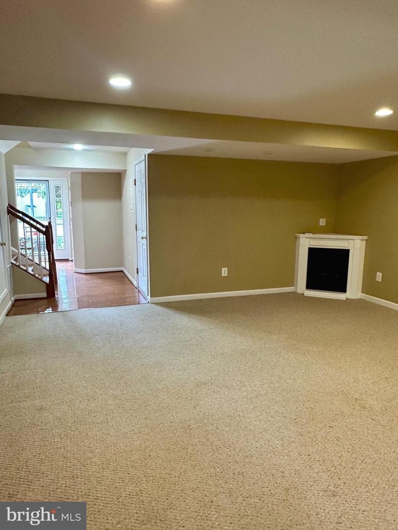 301 Devon Court photo 36