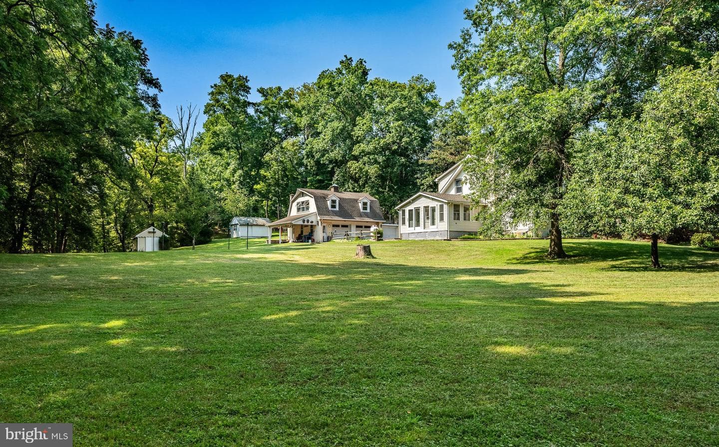 14 Spring Mount Road photo 32