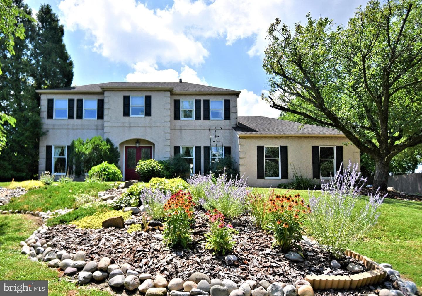 102 Gwynmont Drive photo 1