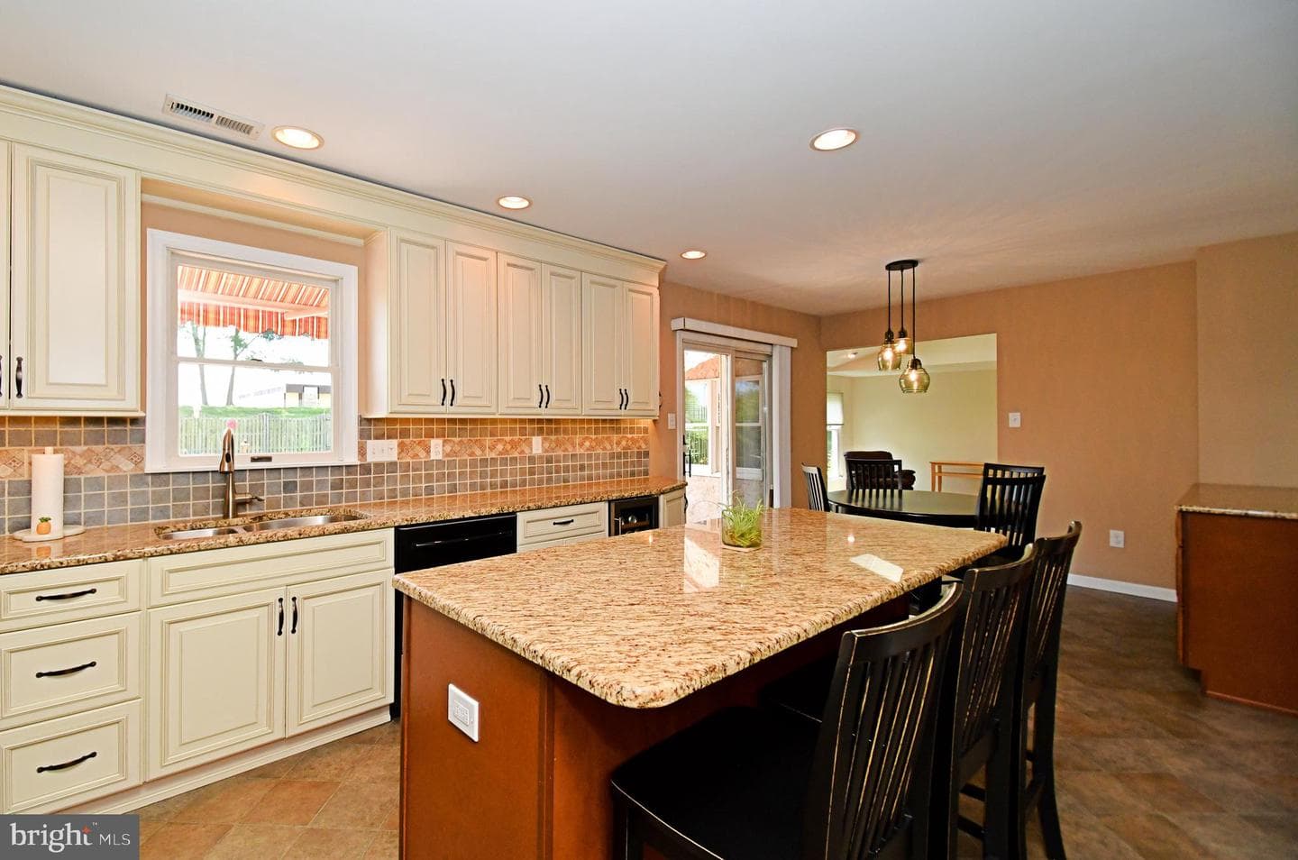 102 Gwynmont Drive photo 14