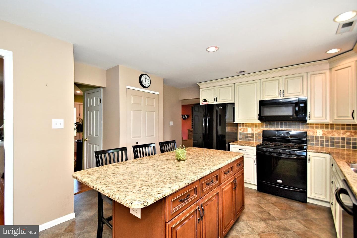 102 Gwynmont Drive photo 19