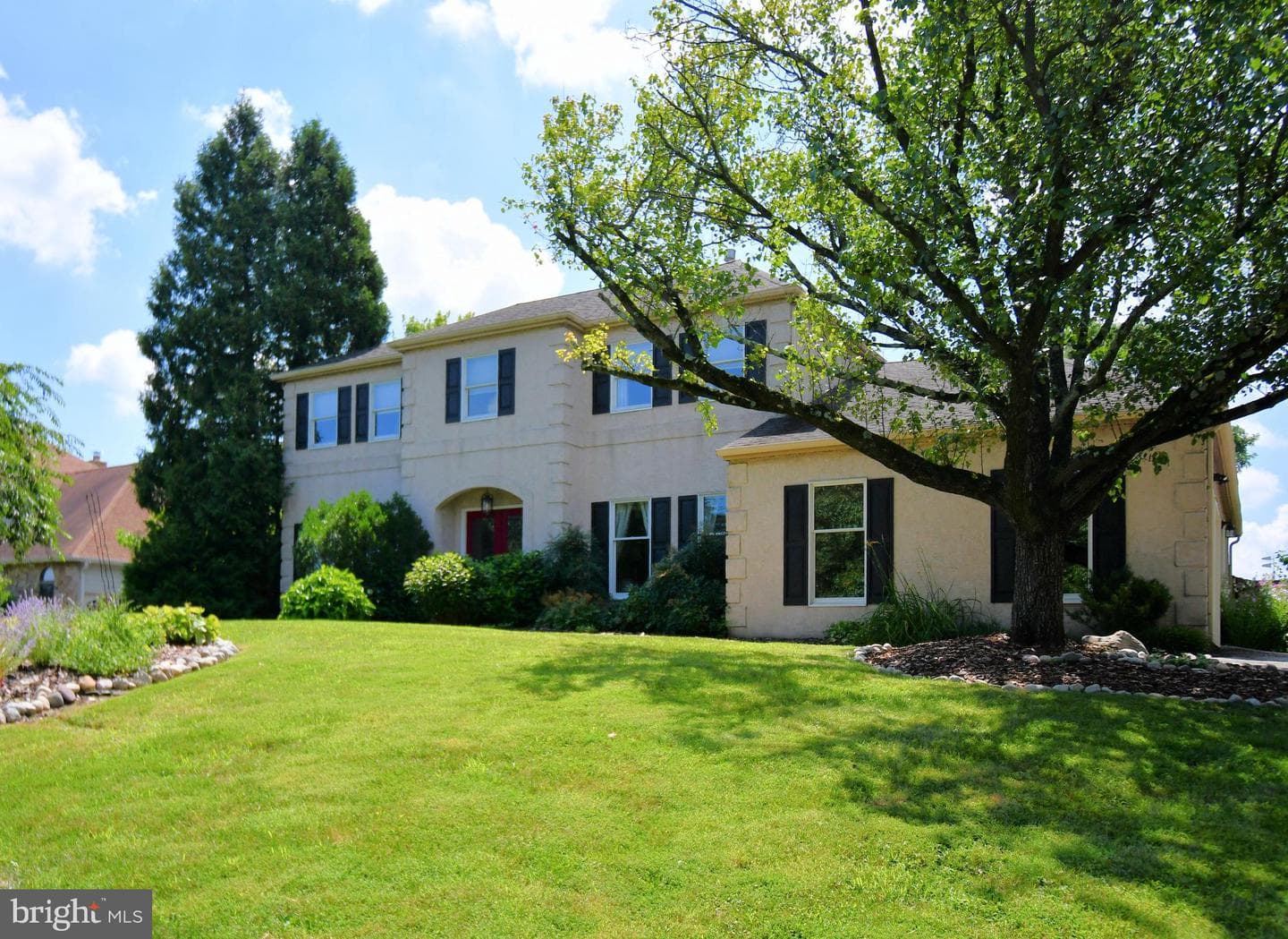 102 Gwynmont Drive photo 2