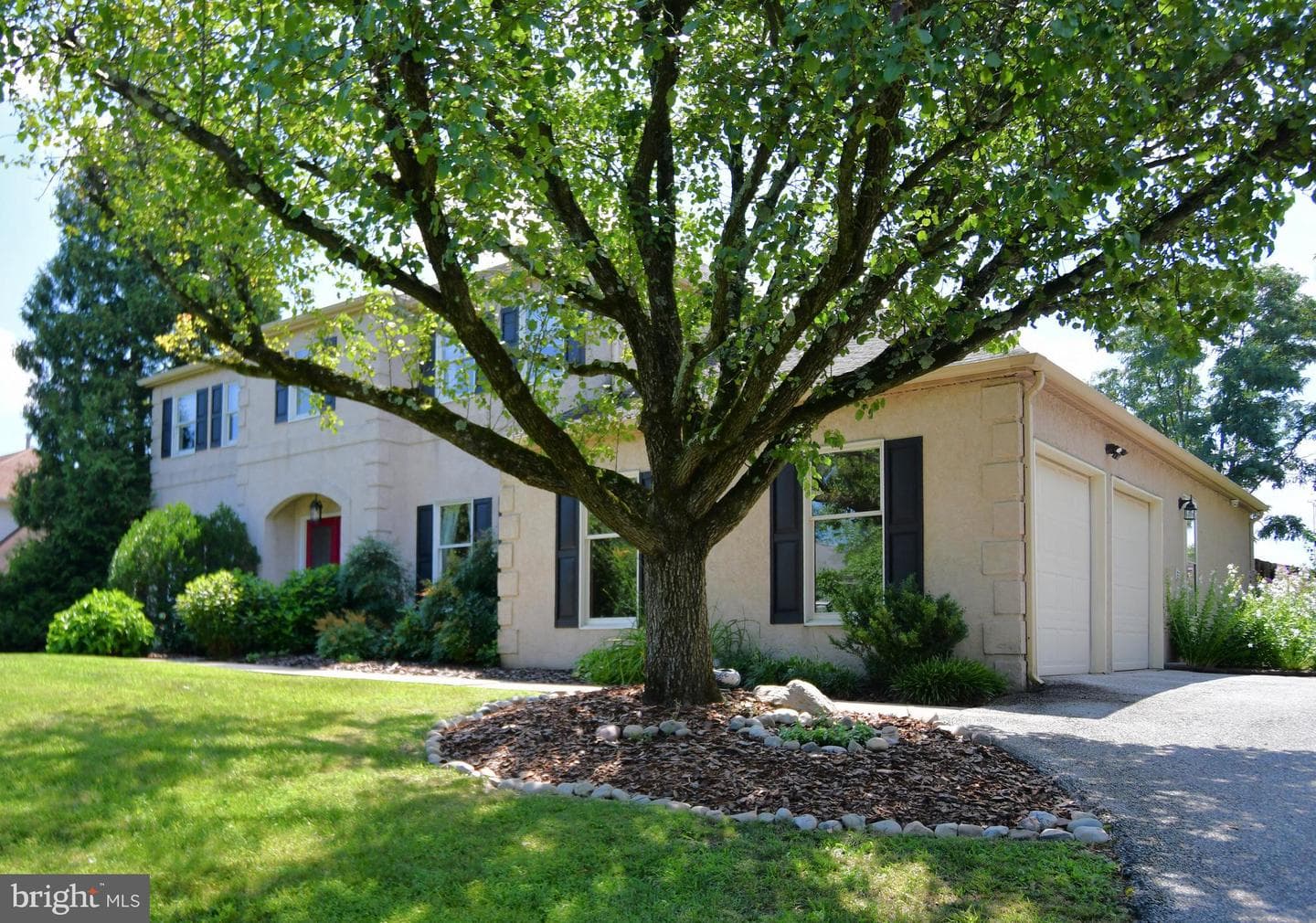 102 Gwynmont Drive photo 3