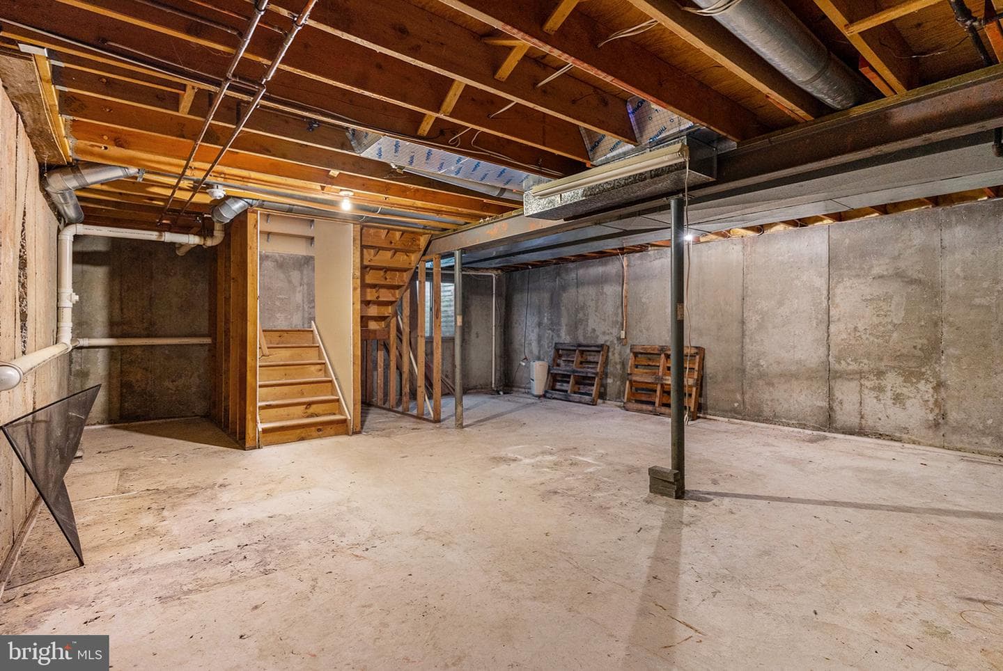 605 Stewart Road photo 34