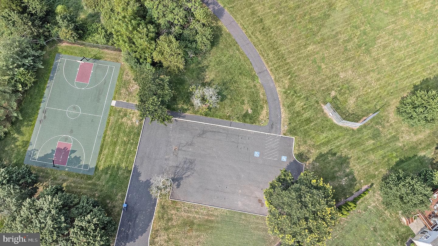 605 Stewart Road photo 41