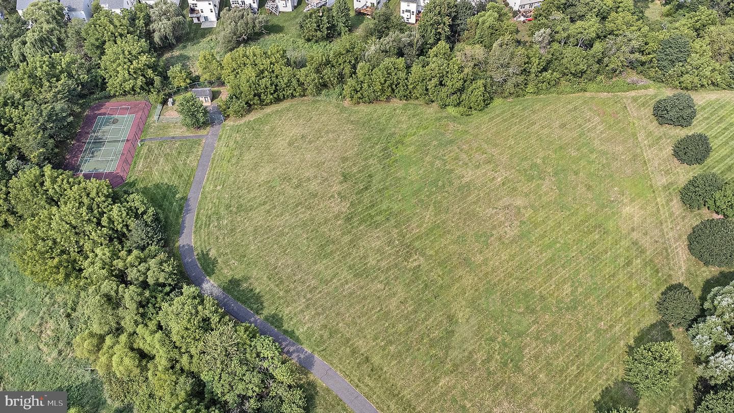 605 Stewart Road photo 42