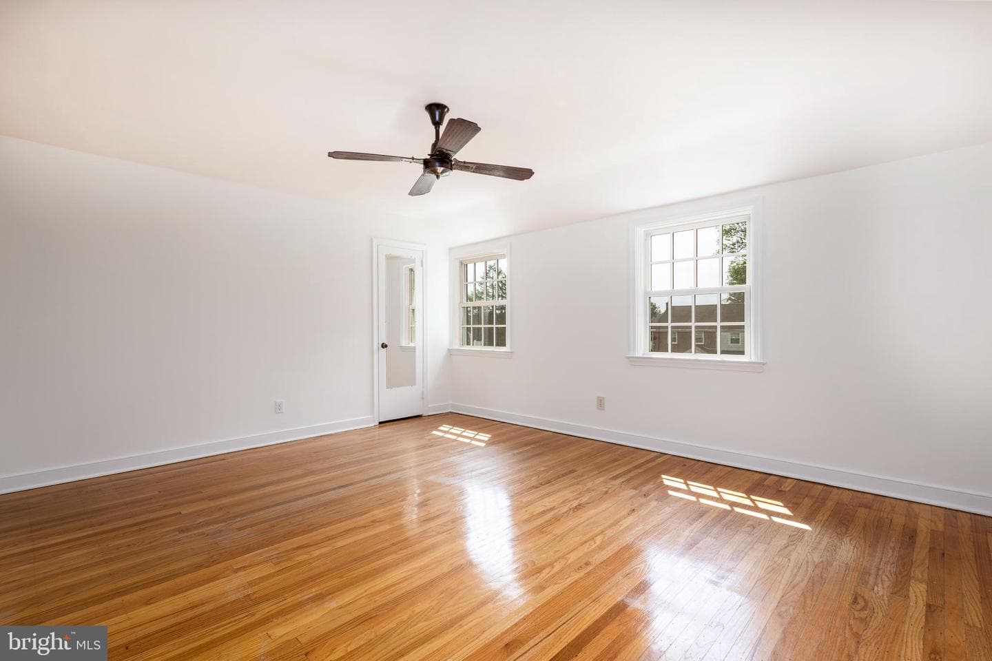 7634 Brookfield Road photo 17