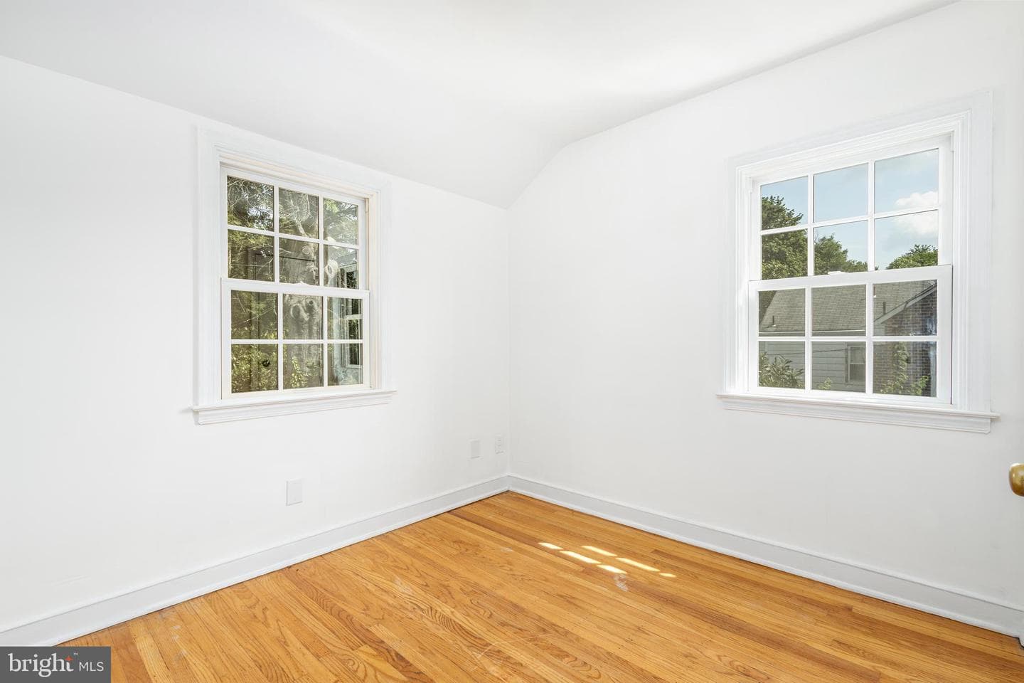 7634 Brookfield Road photo 24