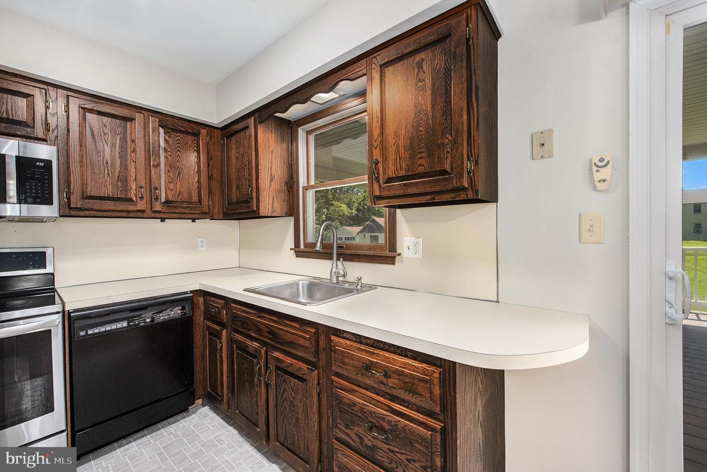 128 S Wayne Avenue photo 8
