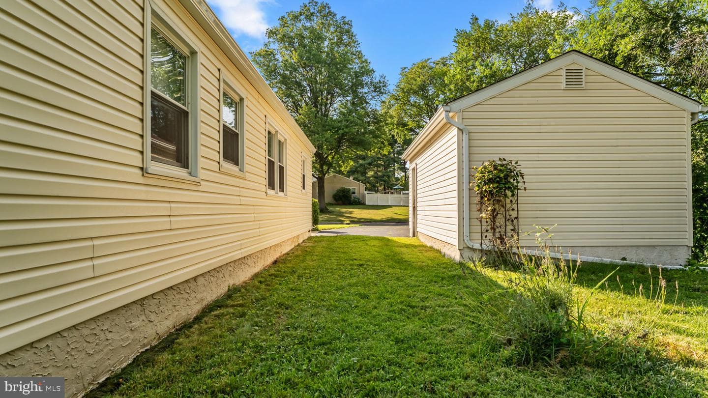 2441 Winding Lane photo 26
