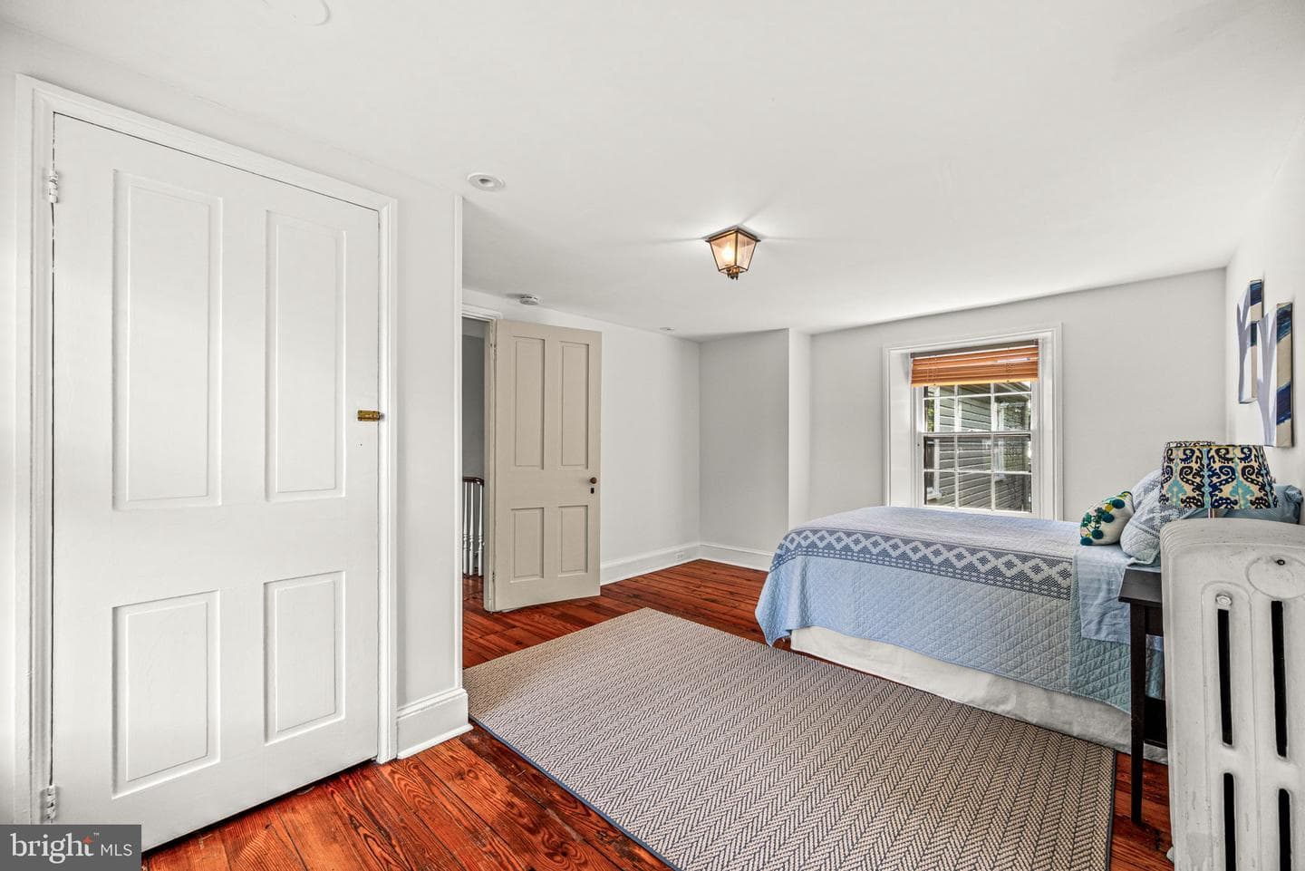 7604 East Lane photo 28