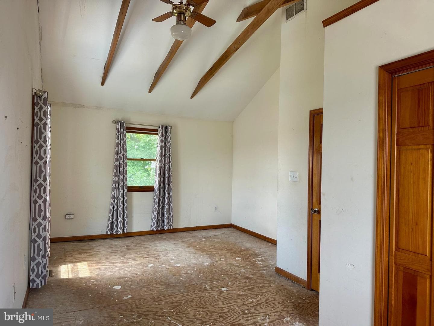 228 Brook Street photo 12