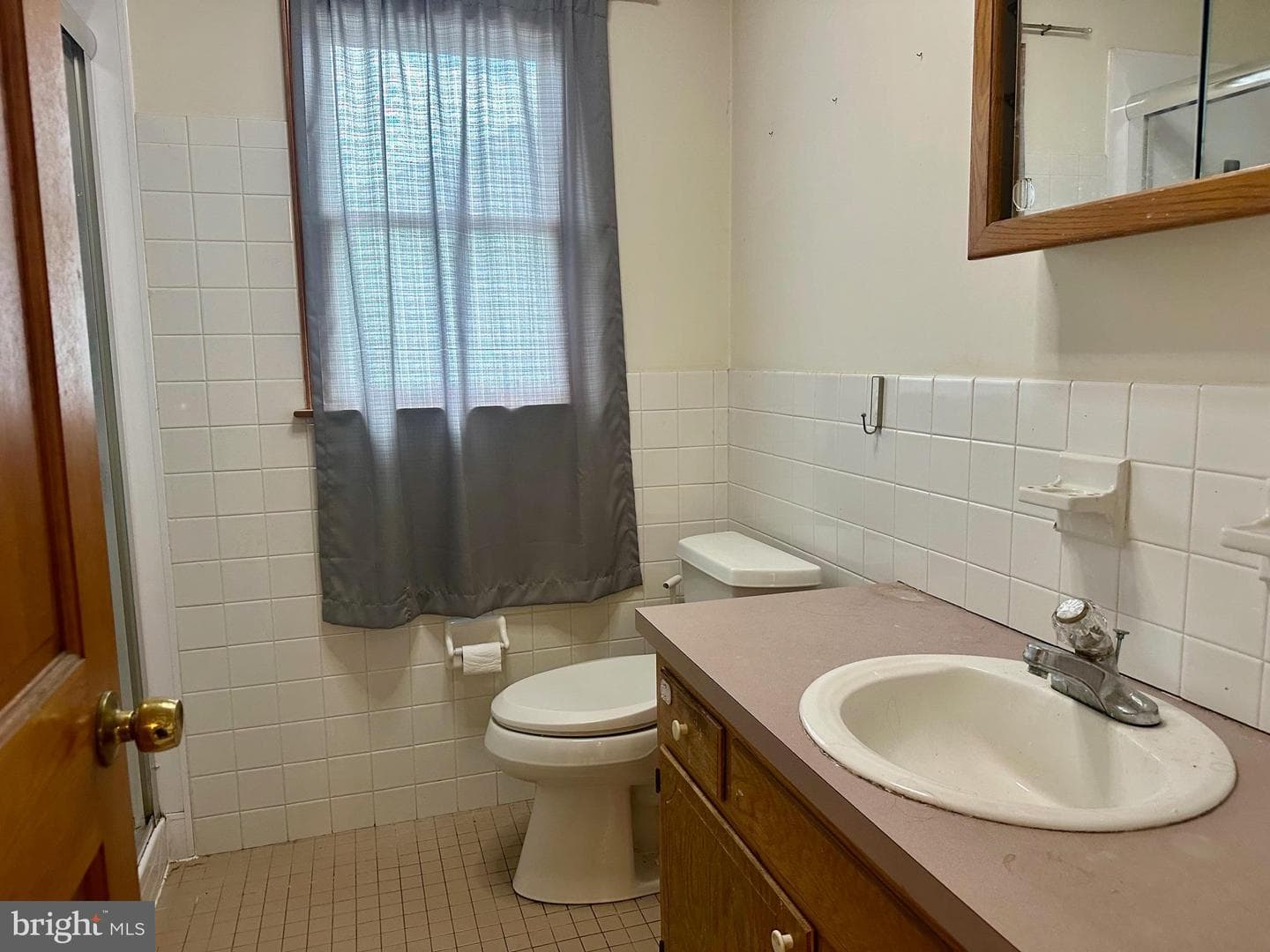 228 Brook Street photo 16