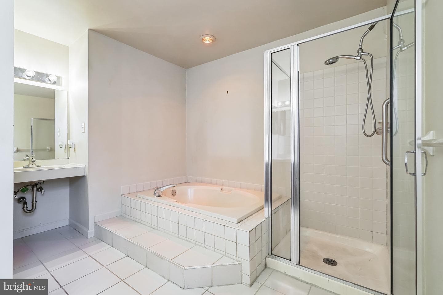250 Tulip Tree Court photo 18