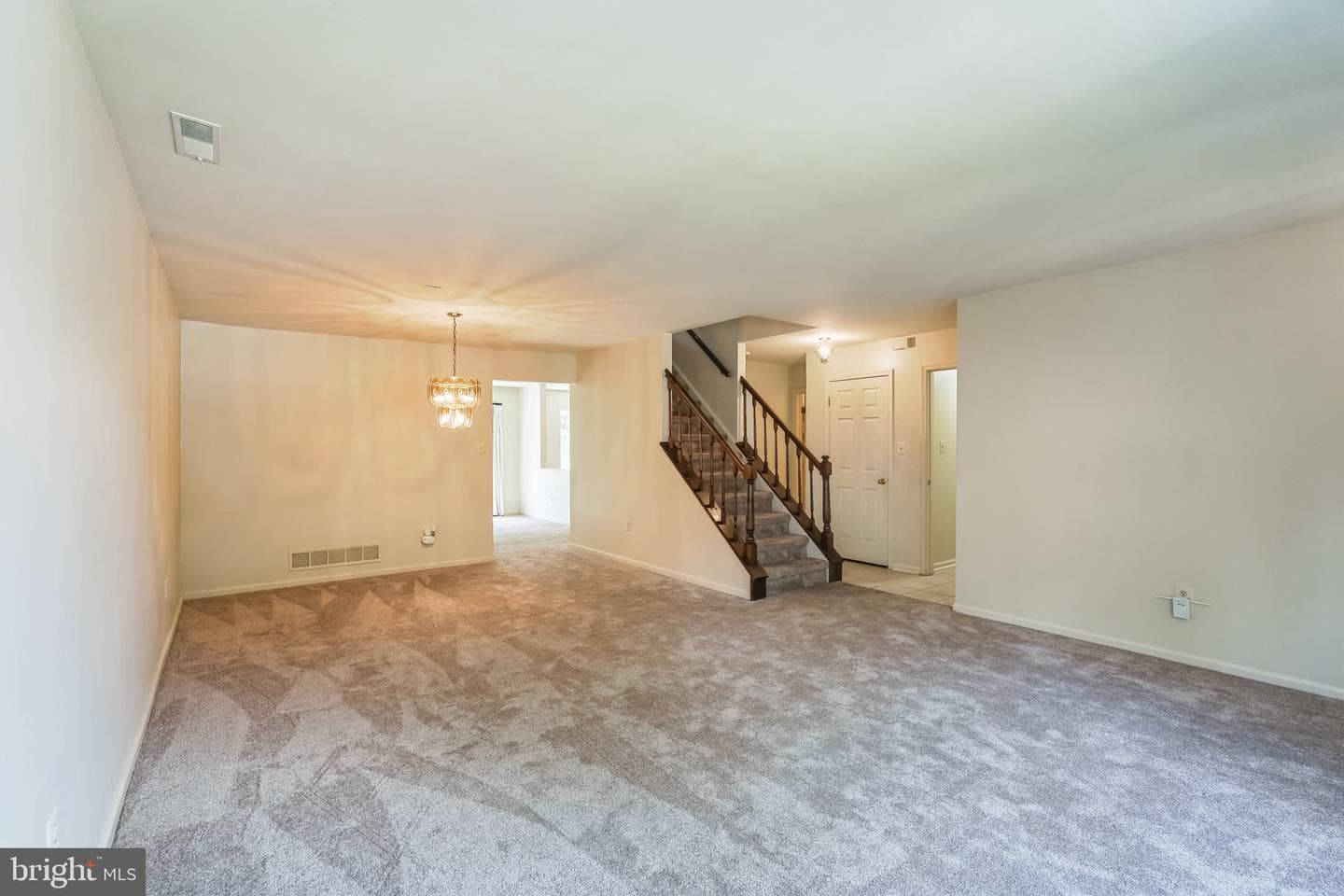 250 Tulip Tree Court photo 5
