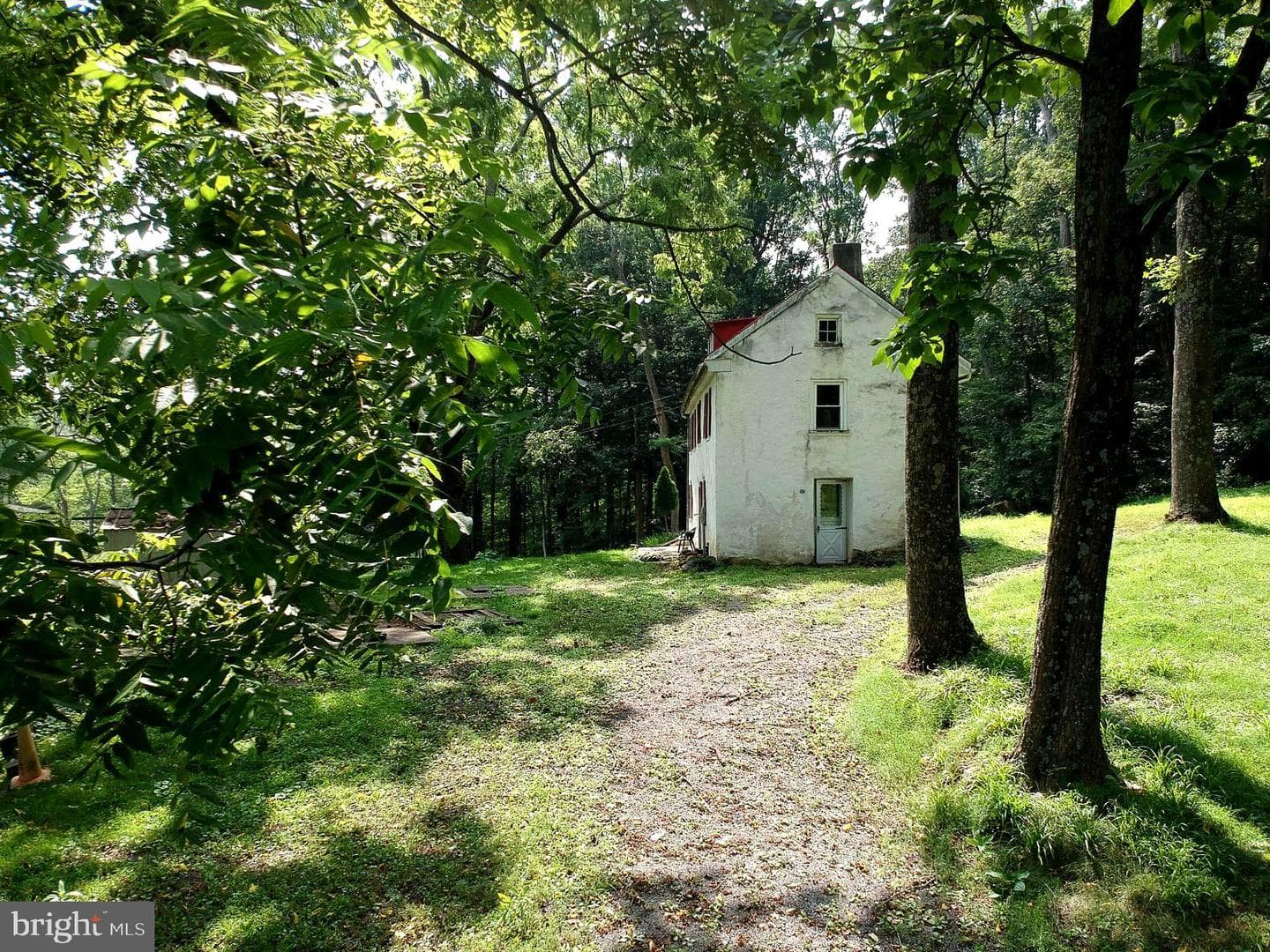 1891 Detweiler Road photo 10