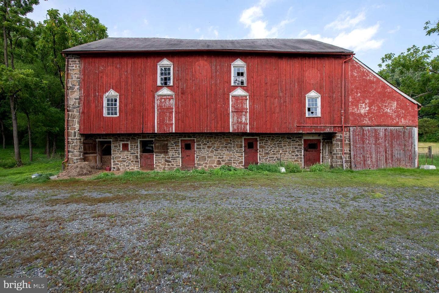 1891 Detweiler Road photo 5