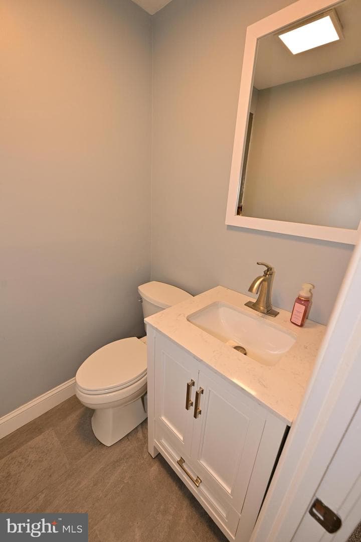 446 Twickenham Road photo 34