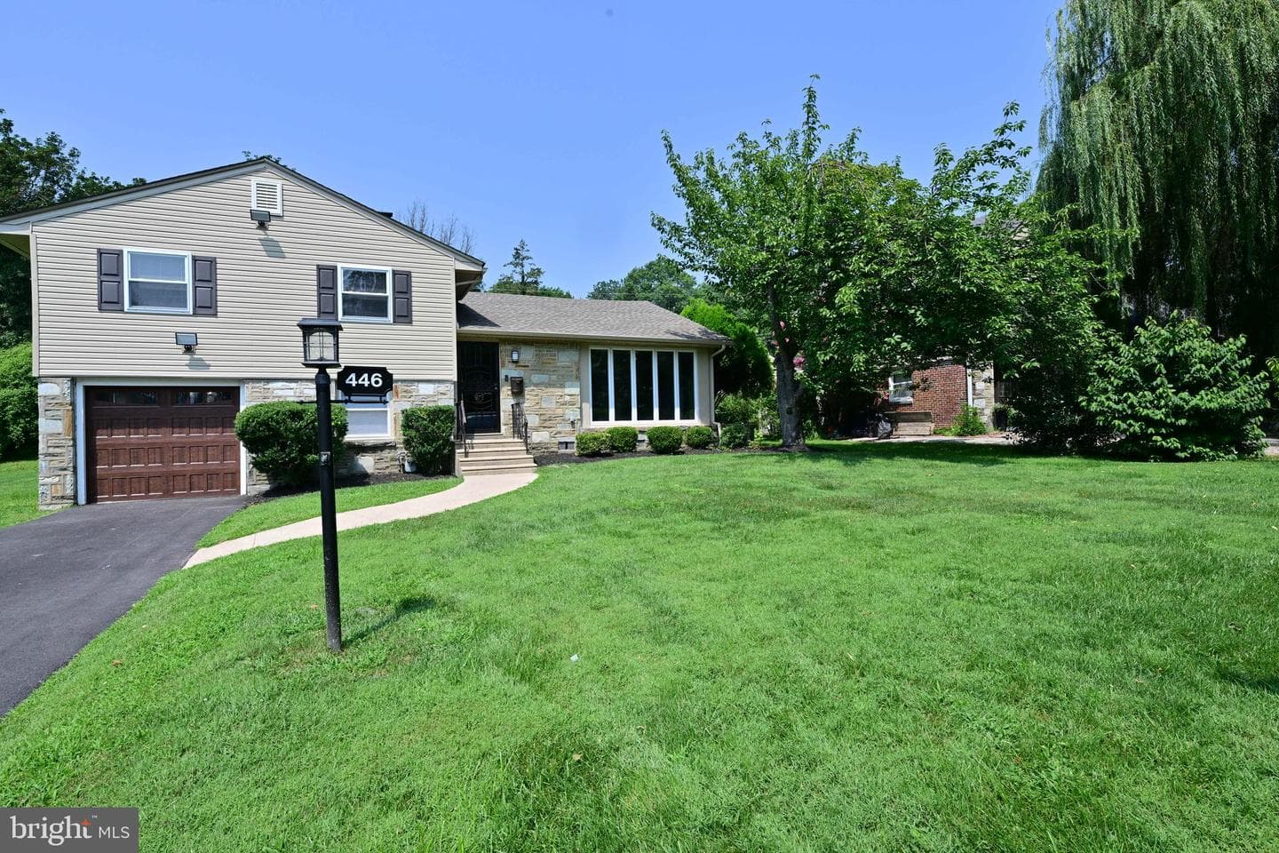 446 Twickenham Road photo 5