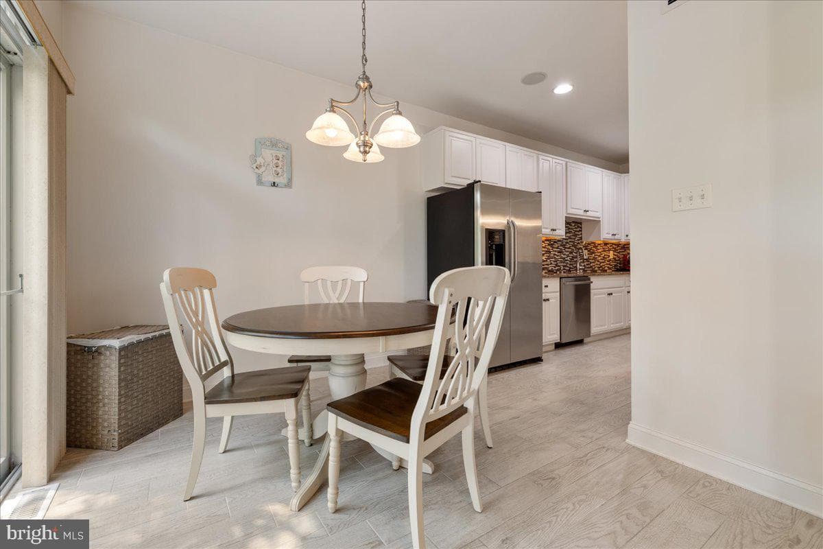 628 Greycliffe photo 14