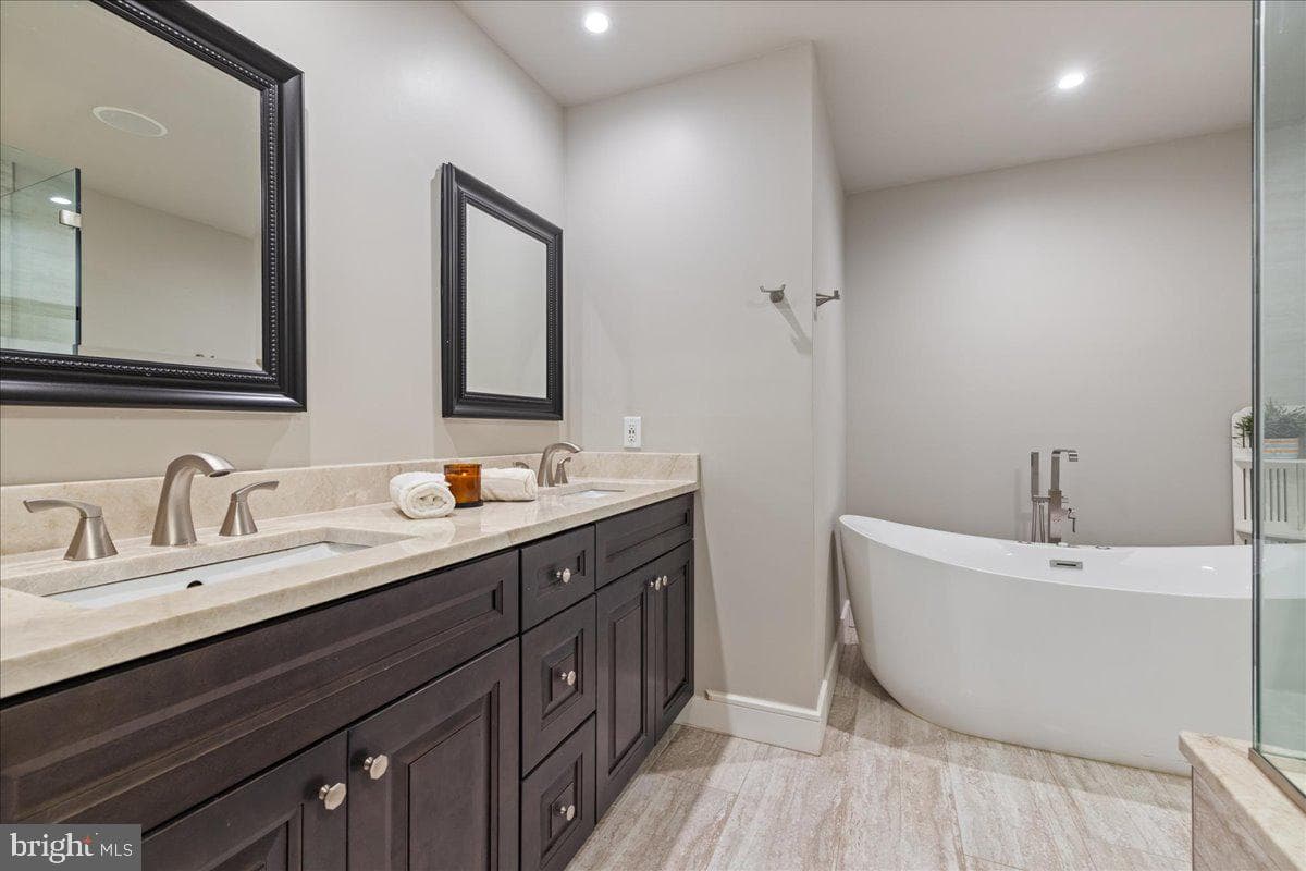 628 Greycliffe photo 21