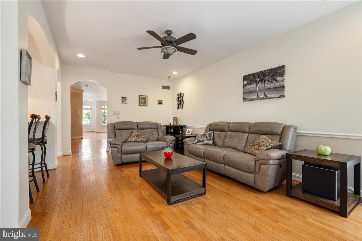 628 Greycliffe photo 8