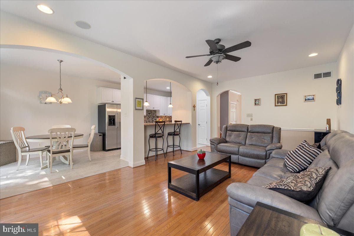 628 Greycliffe photo 9