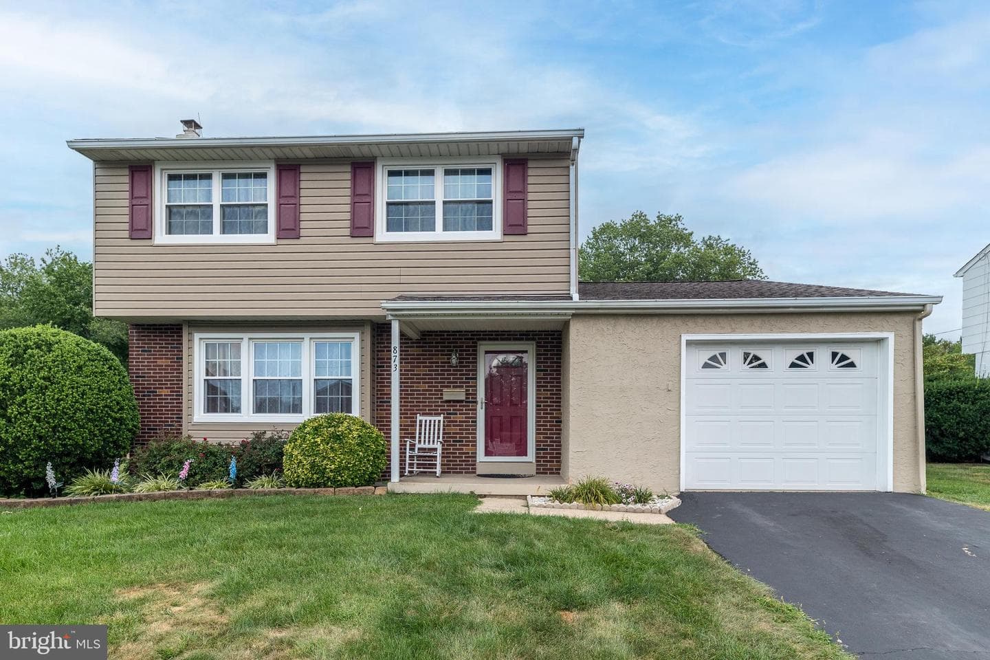 873 Lombardy Drive photo 1