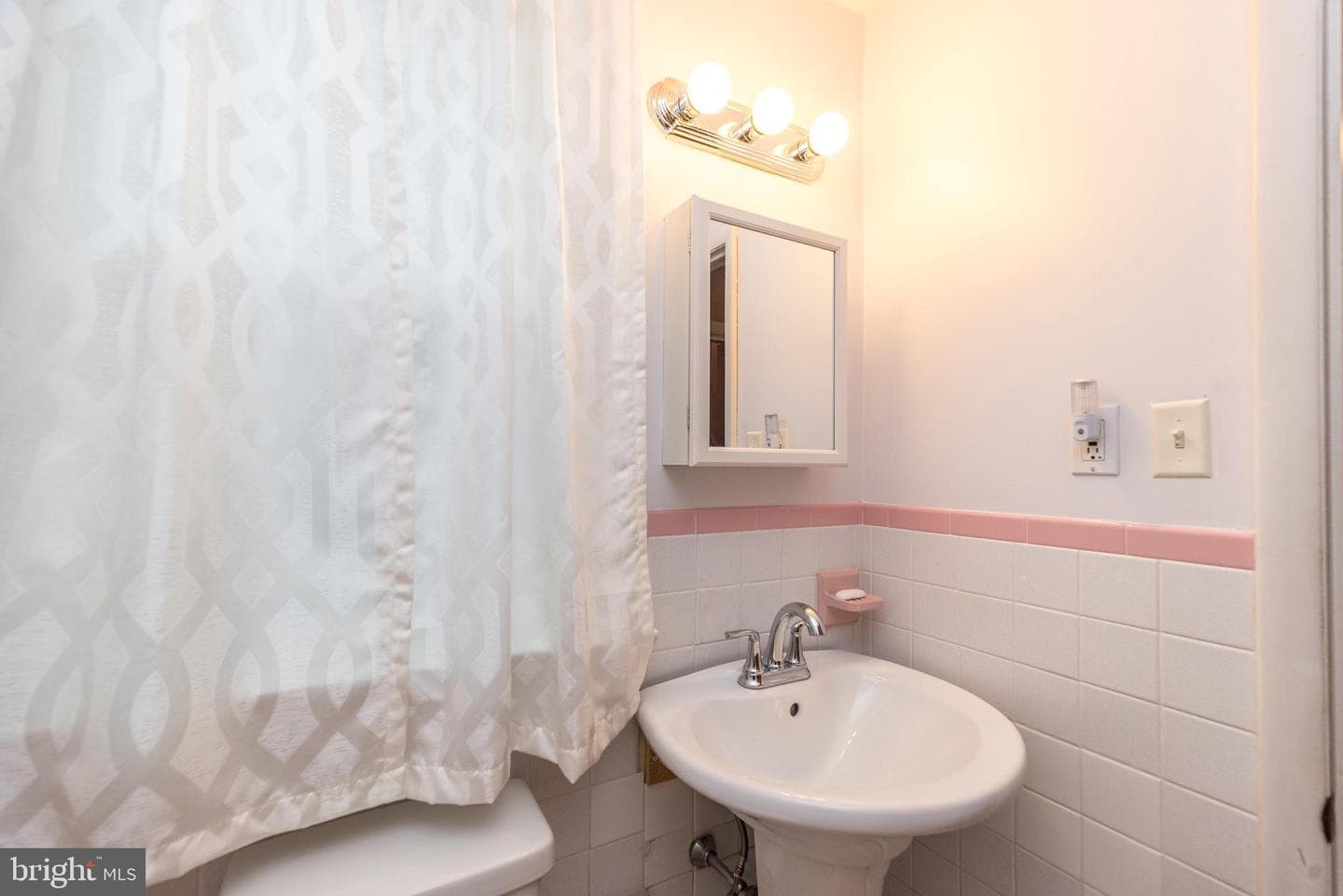 873 Lombardy Drive photo 30