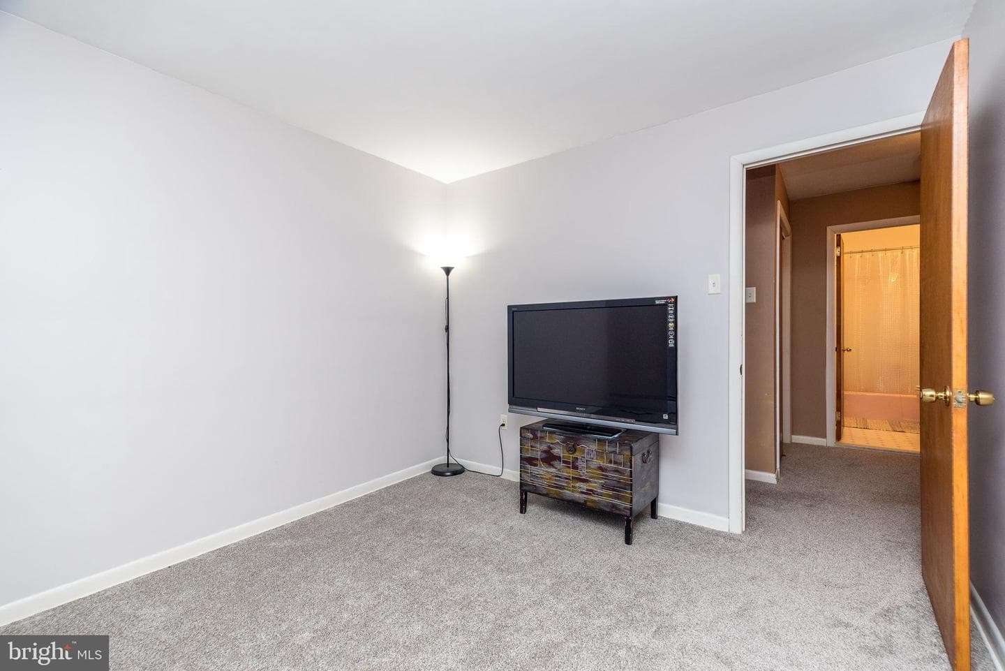 873 Lombardy Drive photo 38