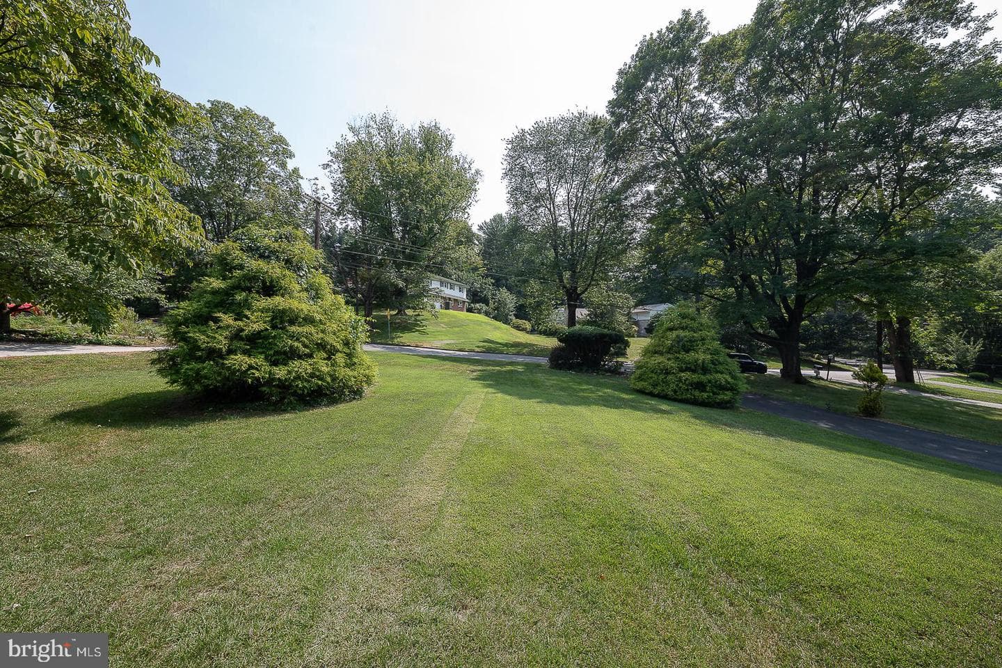 323 Hidden River Road photo 29